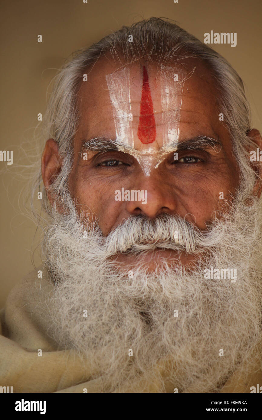 hindu-symbol-on-forehead-hi-res-stock-photography-and-images-alamy