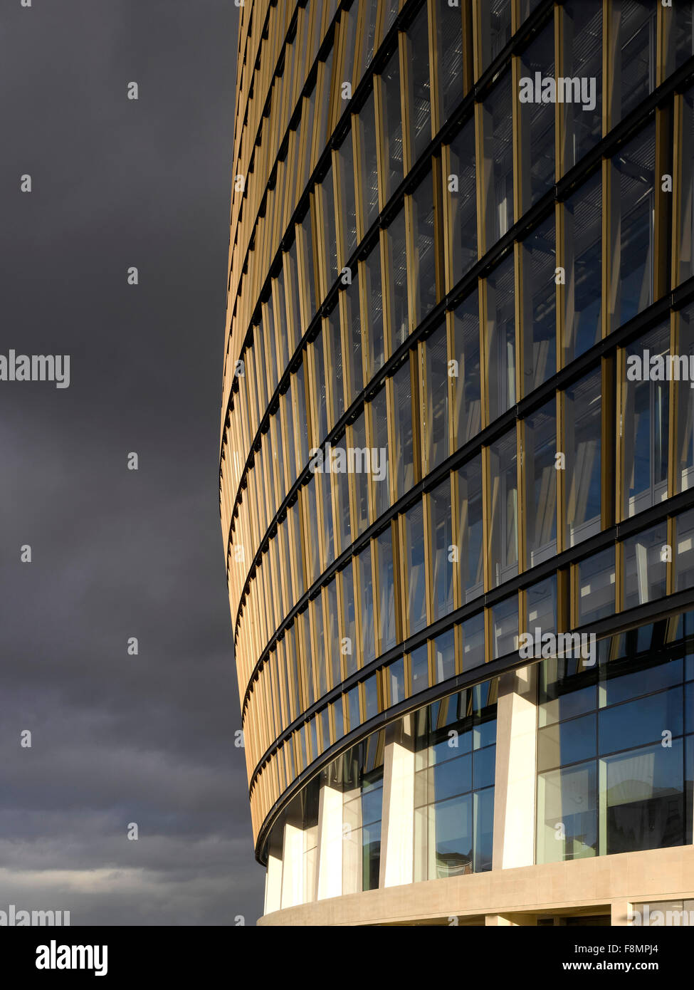 One Angel Square, The Co-op HQ Manchester. Glazed exterior of the upper storeys of One Angel Square, award-winning Head Office of the Co-operative Group Stock Photo