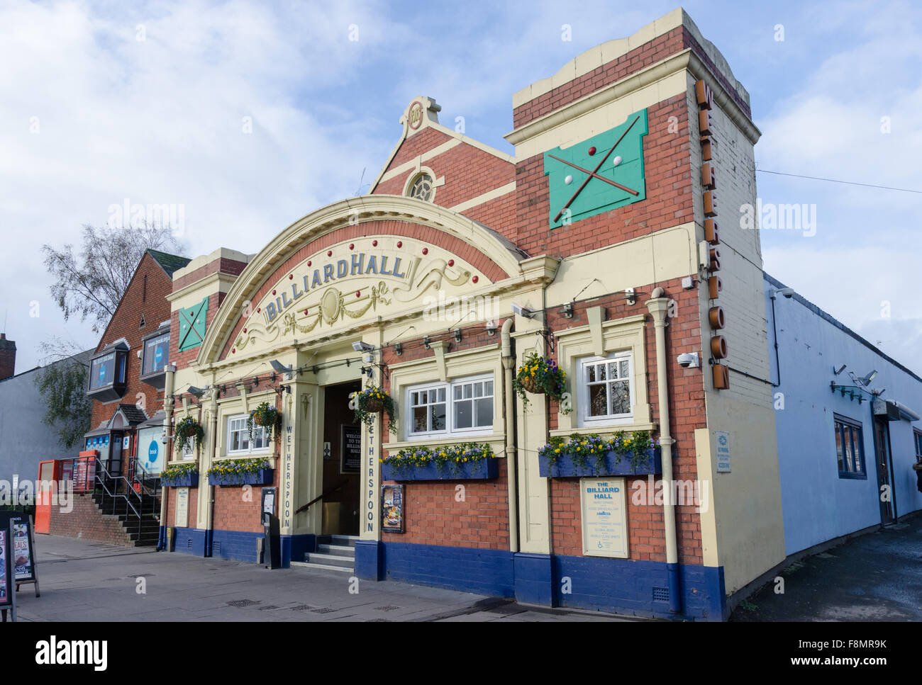 The Billiard Hall Weatherspoon pub in West Bromwich Stock Photo