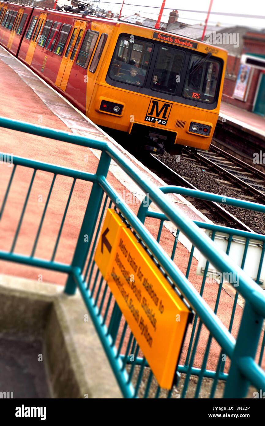 Newcastle Metro train at West Jesmond station Stock Photo