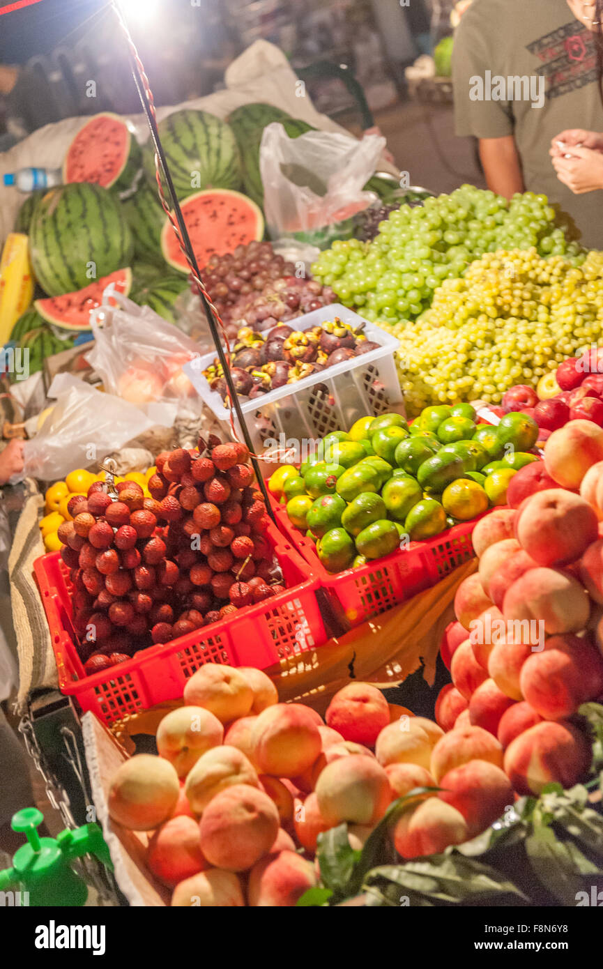 fruit and vegetables at a Asian night market Stock Photo - Alamy