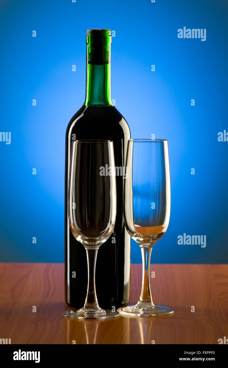 Wine concept with gradient background Stock Photo - Alamy