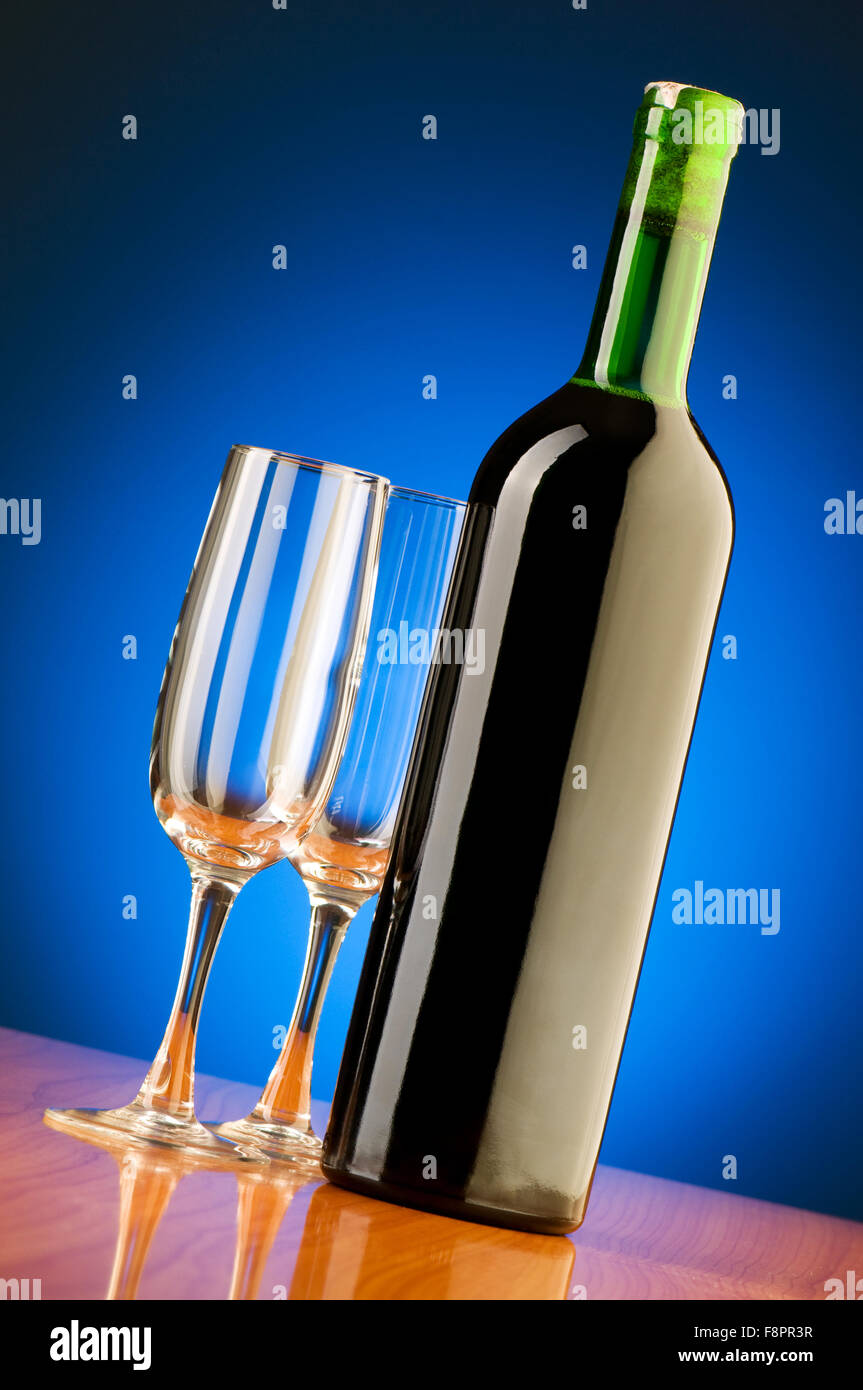Wine concept with gradient background Stock Photo - Alamy