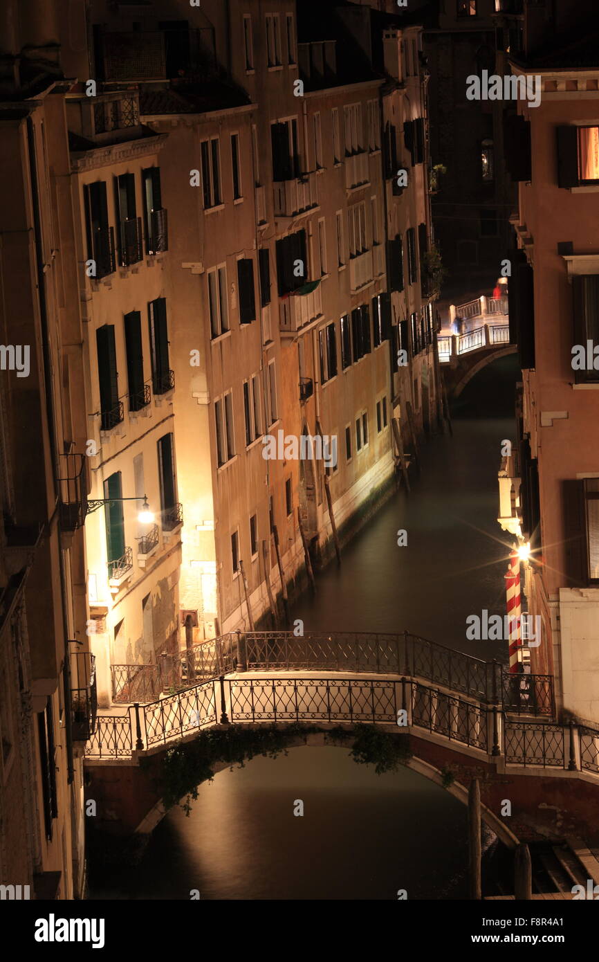 Night view grand canal hi-res stock photography and images - Alamy