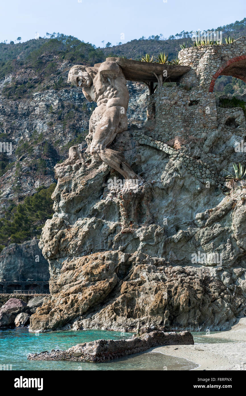 Monterosso neptune giant statue hires stock photography and images Alamy