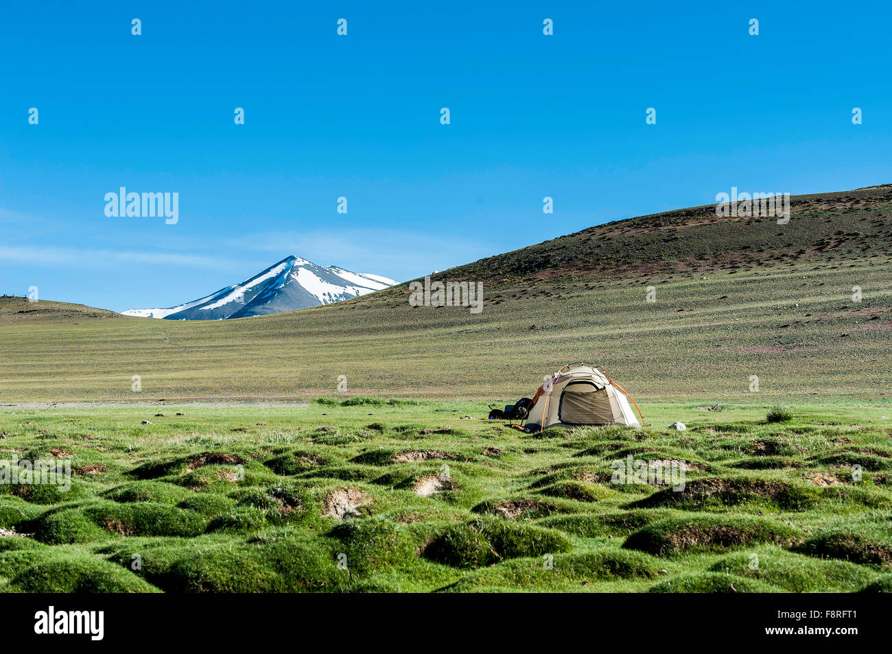 Tent by Tso Kar lake, ladakh, India Stock Photo