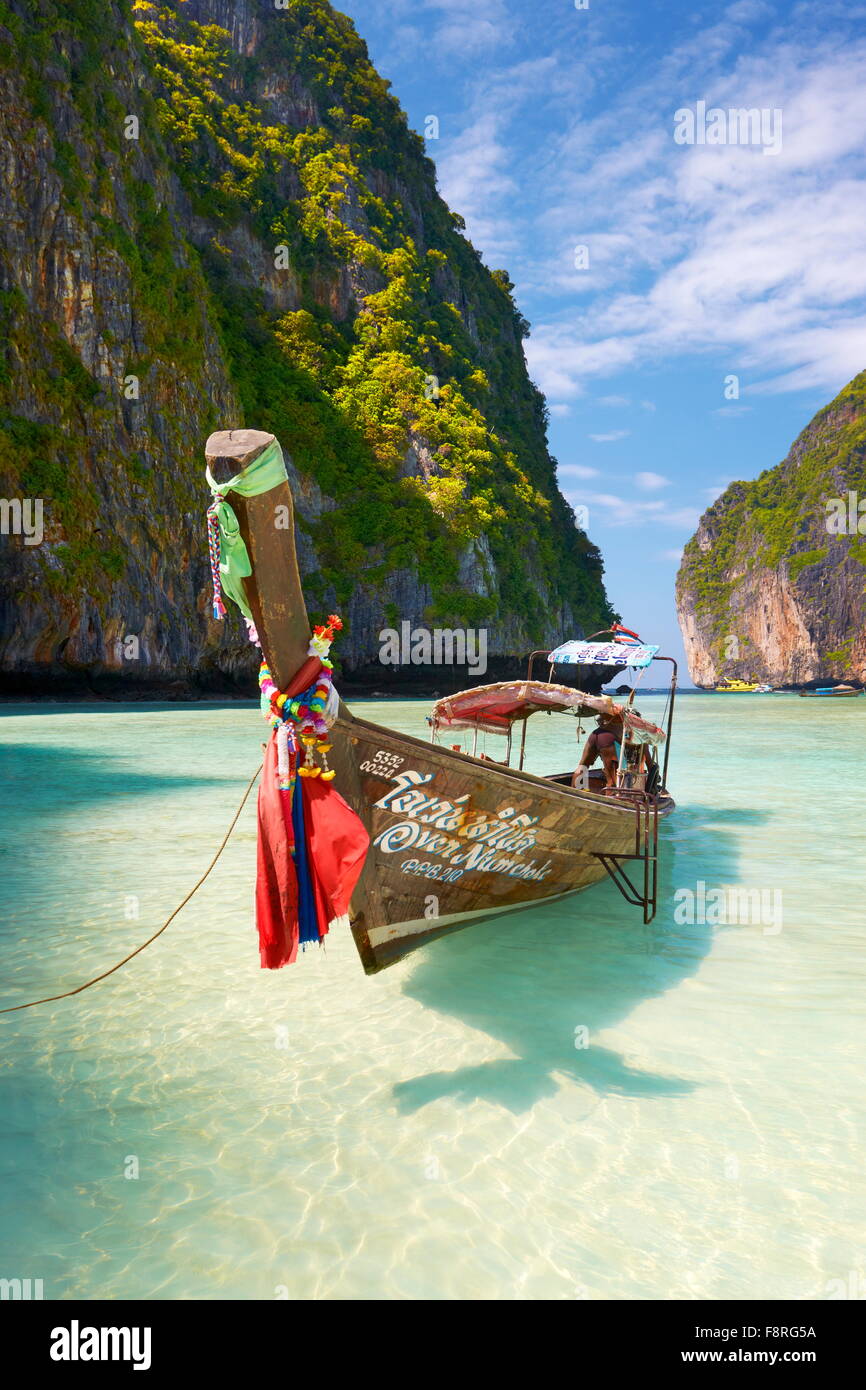 Thailand - Phang Nga, Maya Bay on Phi Phi Leh Island, Andaman Sea Stock Photo - Alamy Thailand - Phang Nga, Maya Bay on Phi Phi Leh Island, Andaman Sea Stock Photo - Alamy