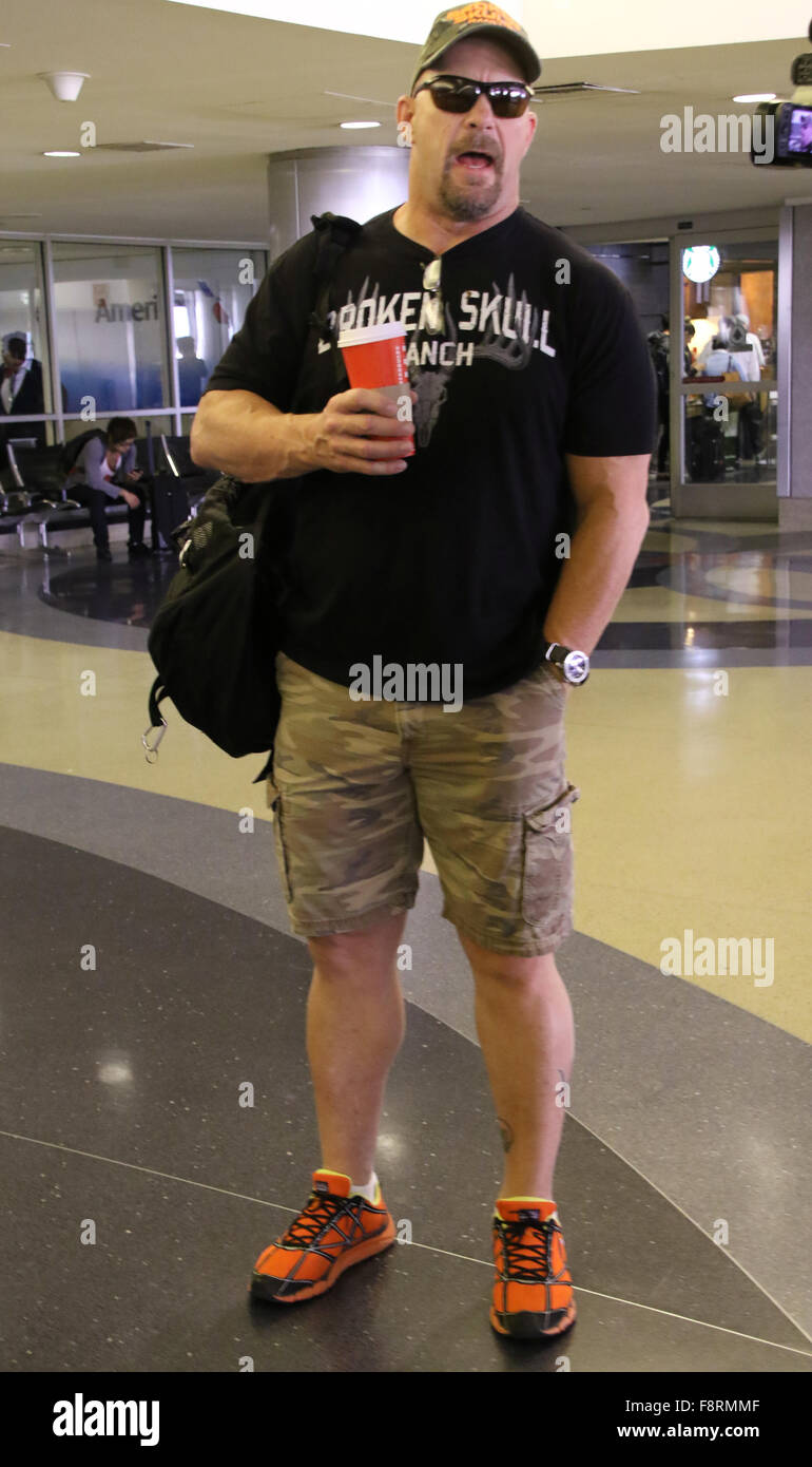 'Stone Cold' Steve Austin at Los Angeles International Airport (LAX)  Featuring: 'Stone Cold' Steve Austin, Steve Austin Where: Los Angeles, California, United States When: 09 Nov 2015 Stock Photo