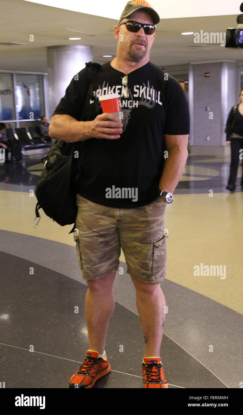 'Stone Cold' Steve Austin at Los Angeles International Airport (LAX)  Featuring: 'Stone Cold' Steve Austin, Steve Austin Where: Los Angeles, California, United States When: 09 Nov 2015 Stock Photo