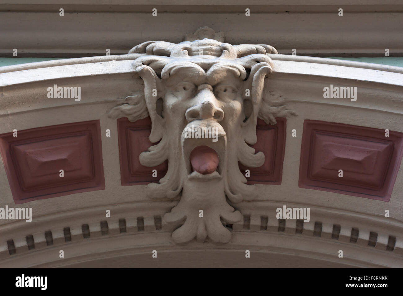 Grotesque architecture hi-res stock photography and images - Alamy