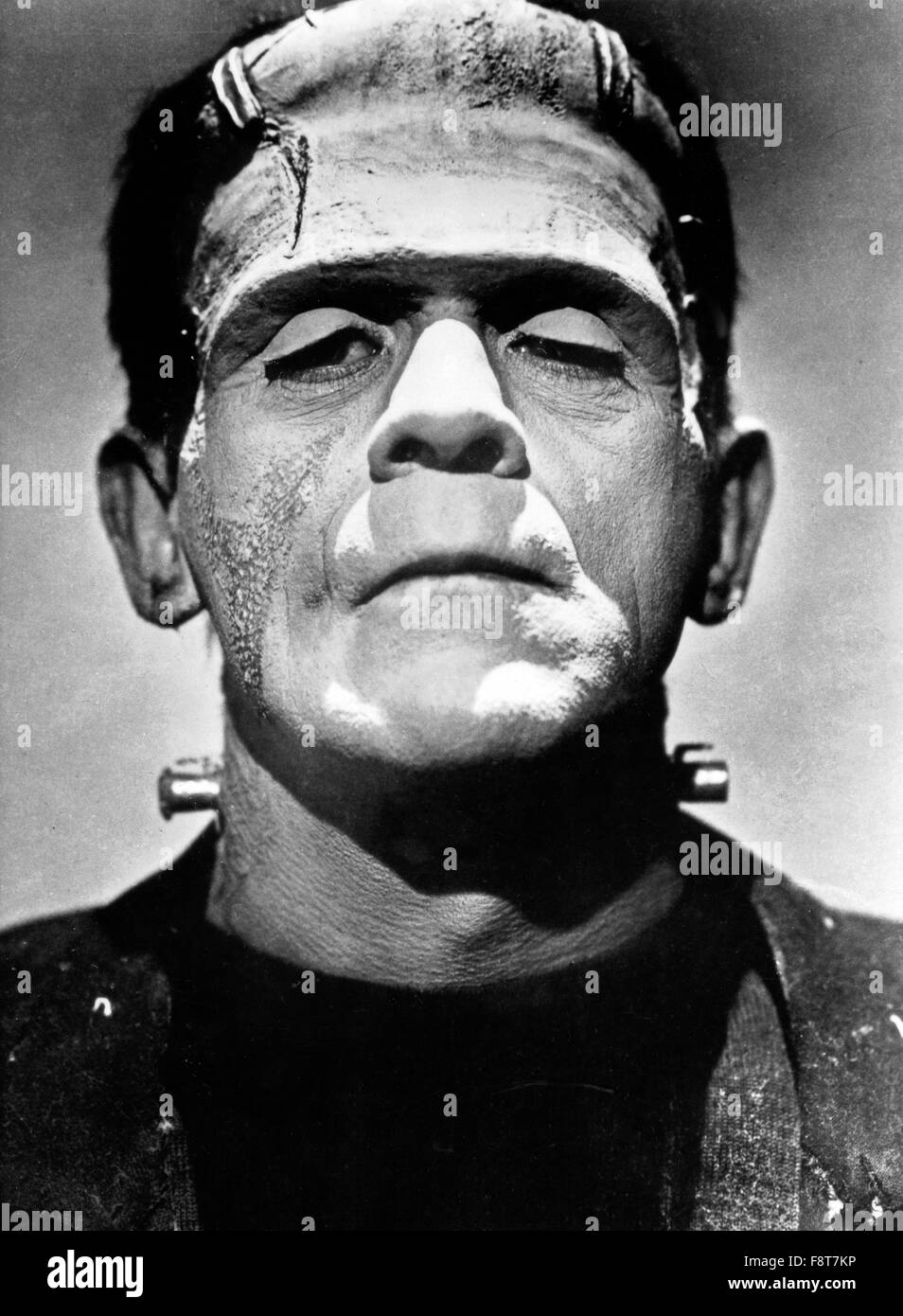 Mad scientist boris karloff hi-res stock photography and images - Alamy