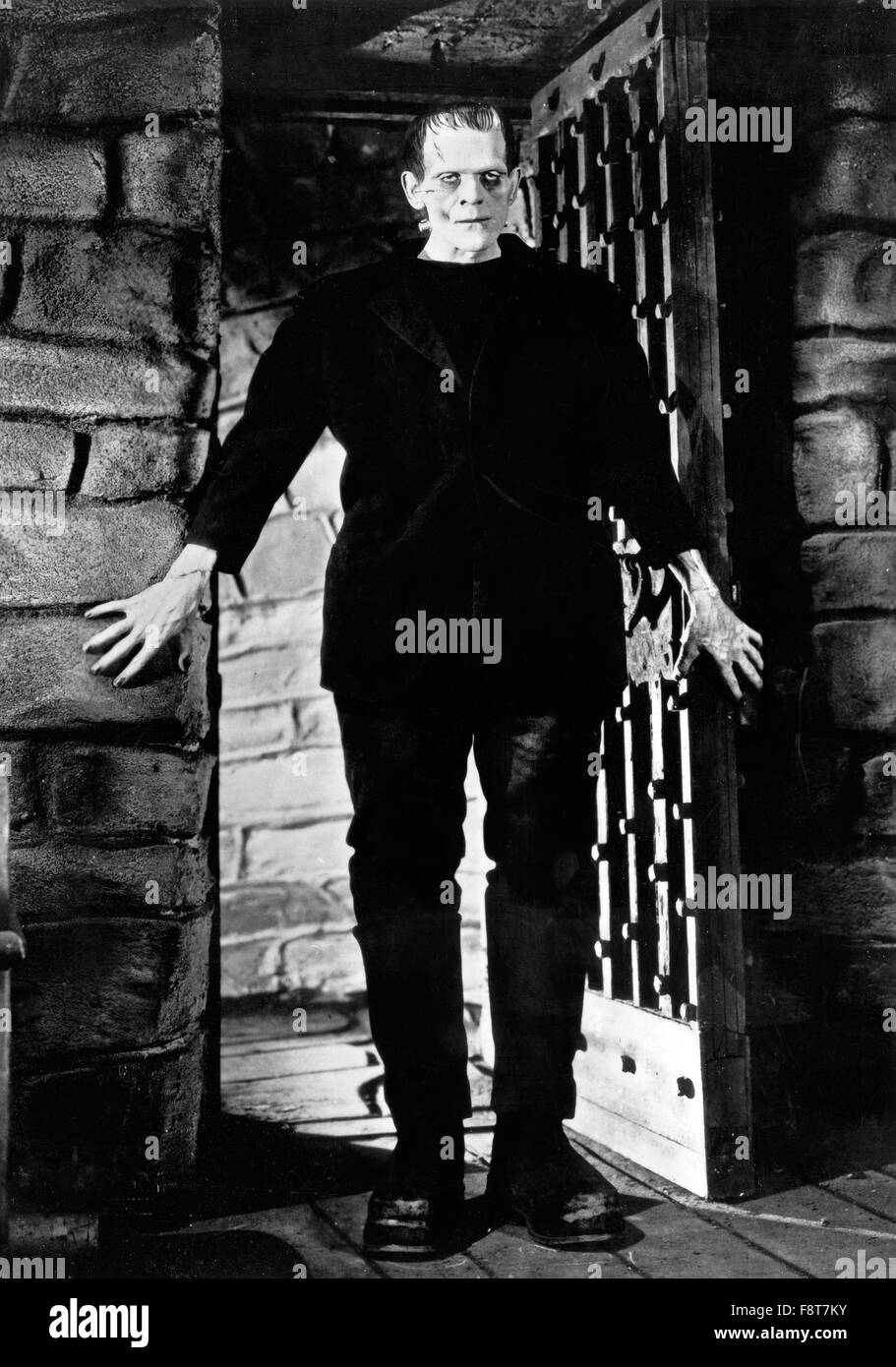 Film mit boris karloff hi-res stock photography and images - Alamy