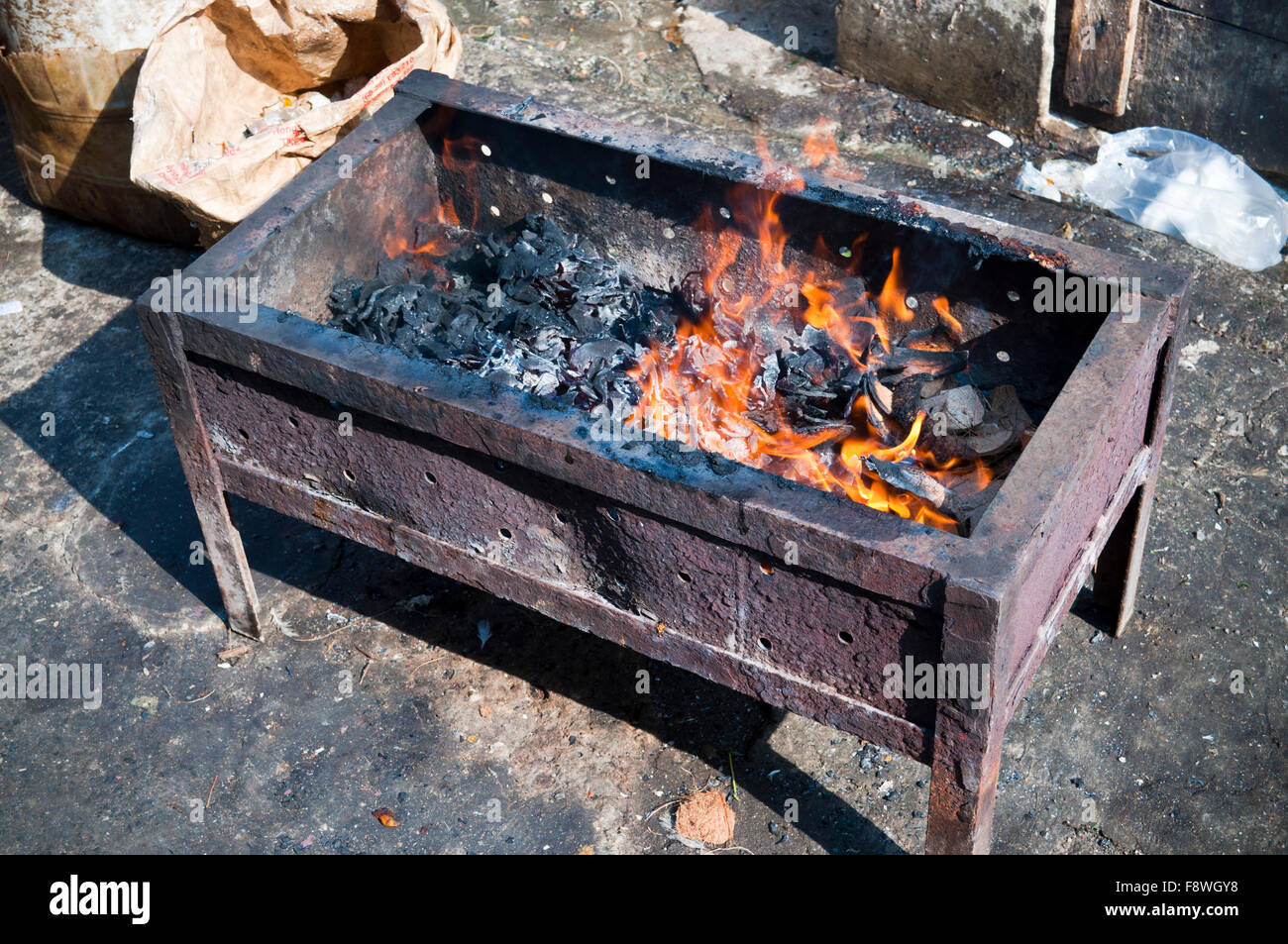 Cooking Brazier High Resolution Stock Photography and Images Alamy