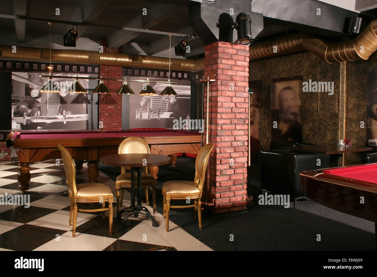 Cafe billiards hi-res stock photography and images - Alamy