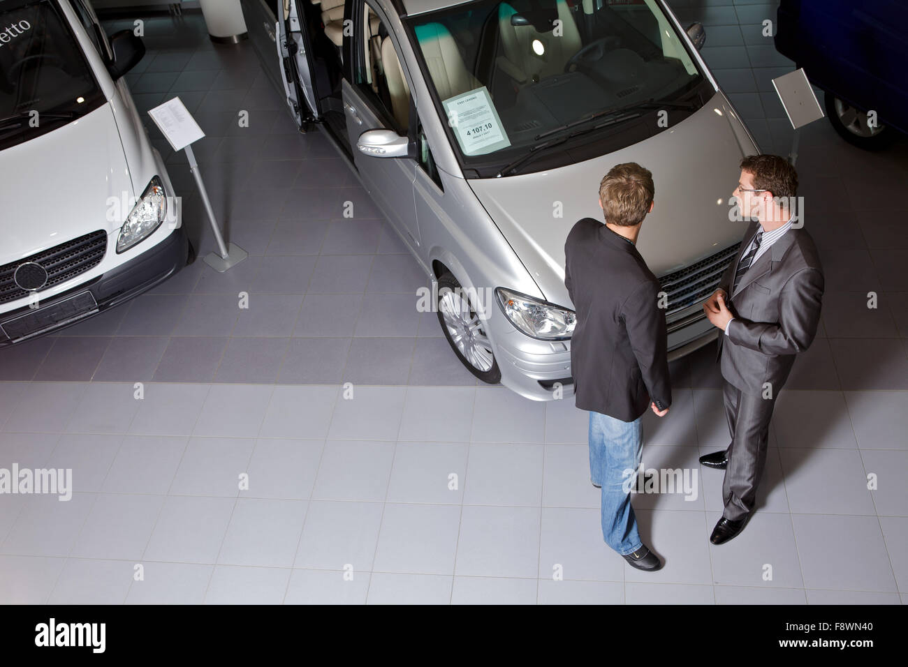 Showroom car features hi-res stock photography and images - Alamy