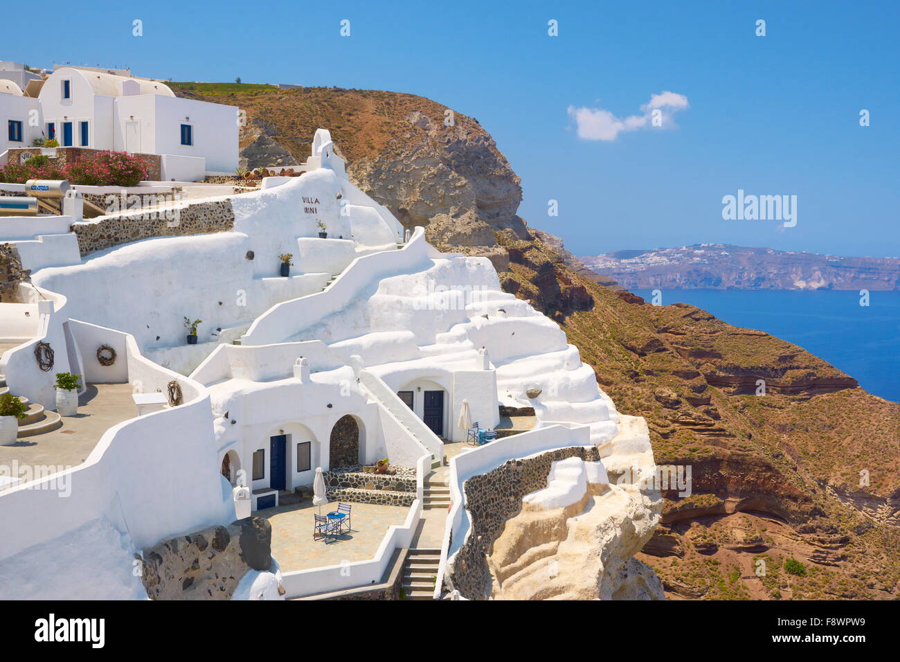 Thira (capital of Santorini) - characteristic white painted architecture, Santorini Island, Cyclades, Greece Stock Photo