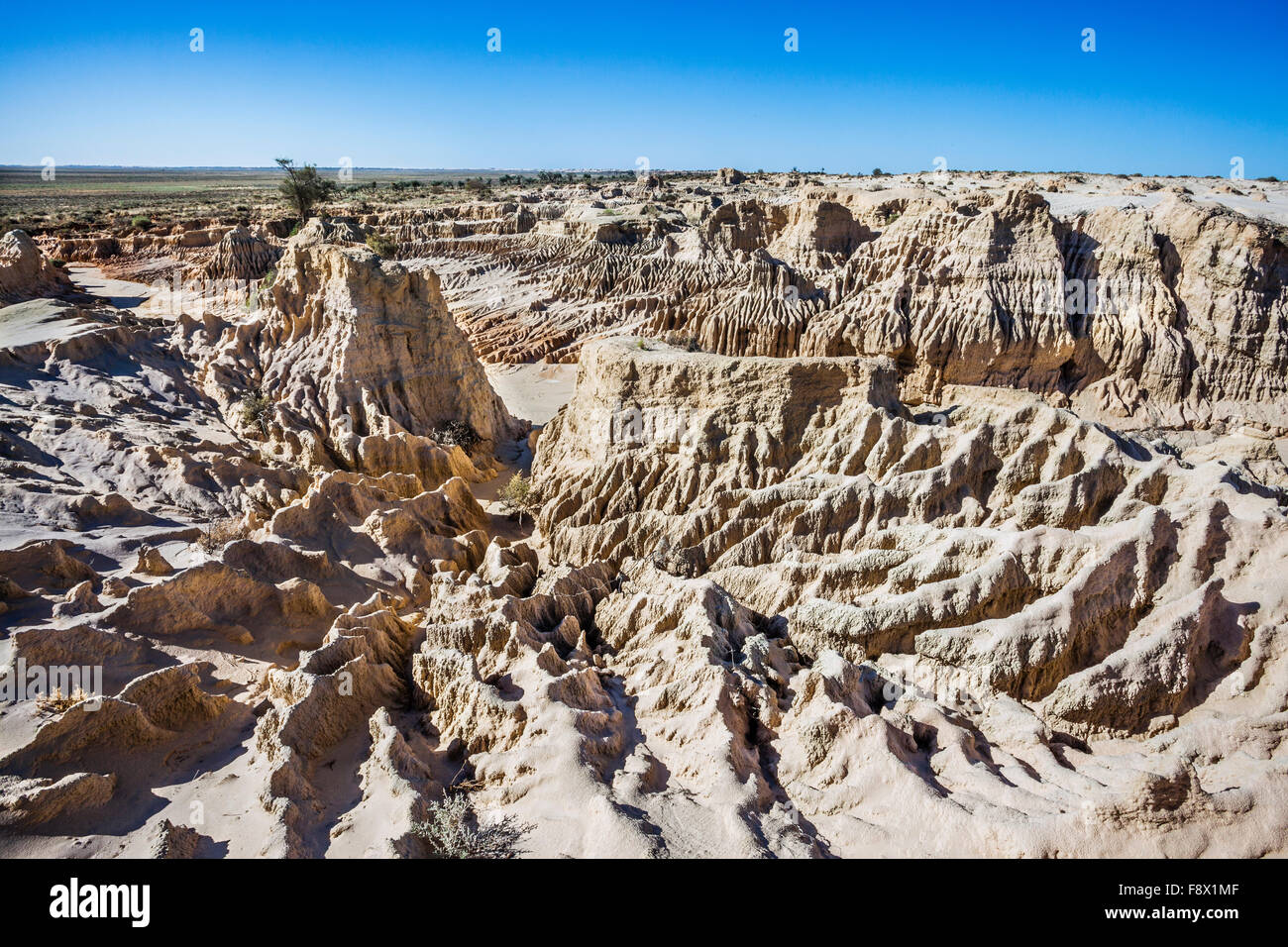 Australia, south western New South Wales, Mungo National Park, Walls of China lunette, coloured layers of eroded sand and clay Stock Photo