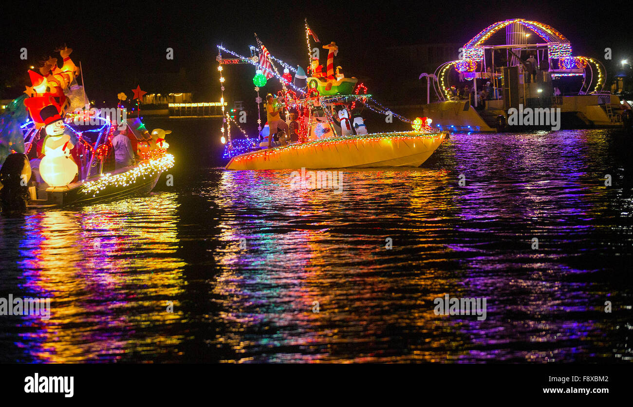 Lantana, Florida, USA. 11th Dec, 2015. Boats line up for the start of