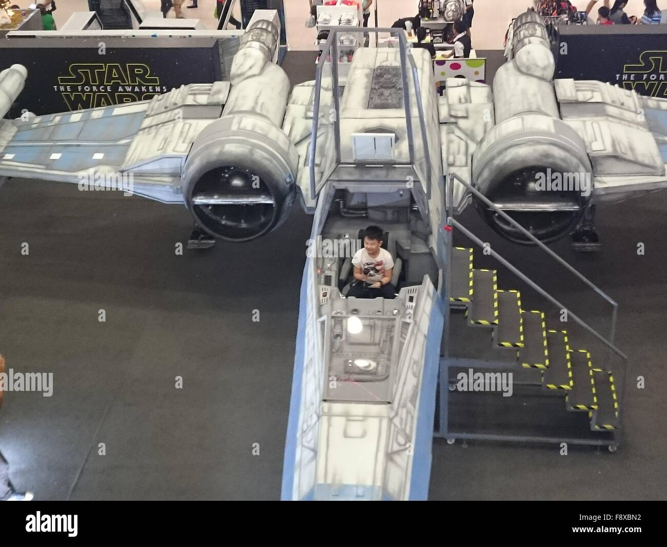 Pasay City Philippines 11th Dec 15 Star Wars Fans In Metro Stock Photo Alamy Pasay City Philippines 11th Dec 15 Star Wars Fans In Metro Stock Photo Alamy
