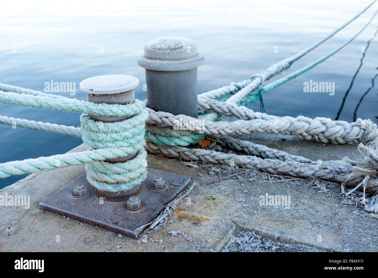 Bitts and mooring lines Stock Photo Alamy