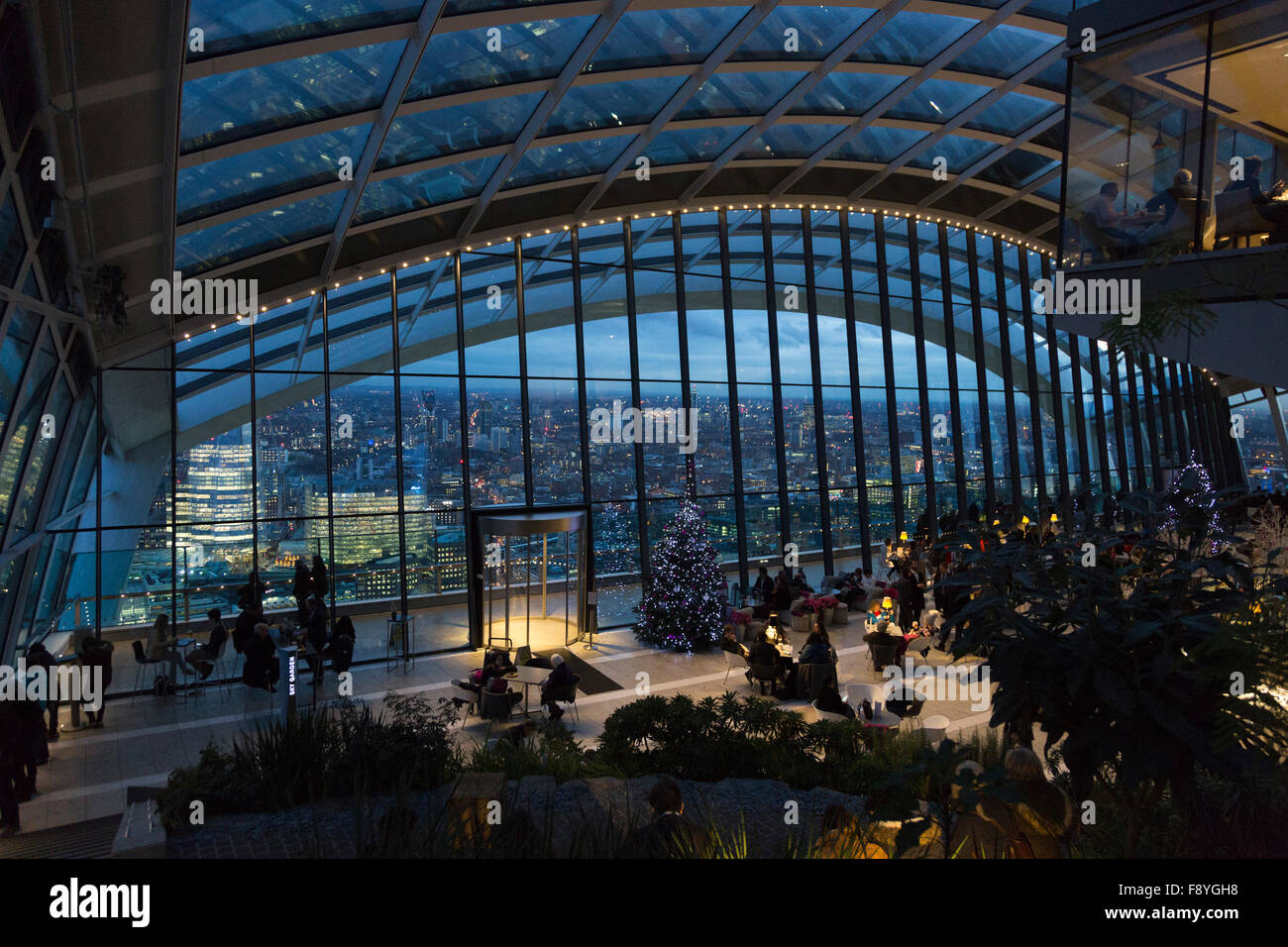 Sky garden london aerial hi-res stock photography and images - Alamy