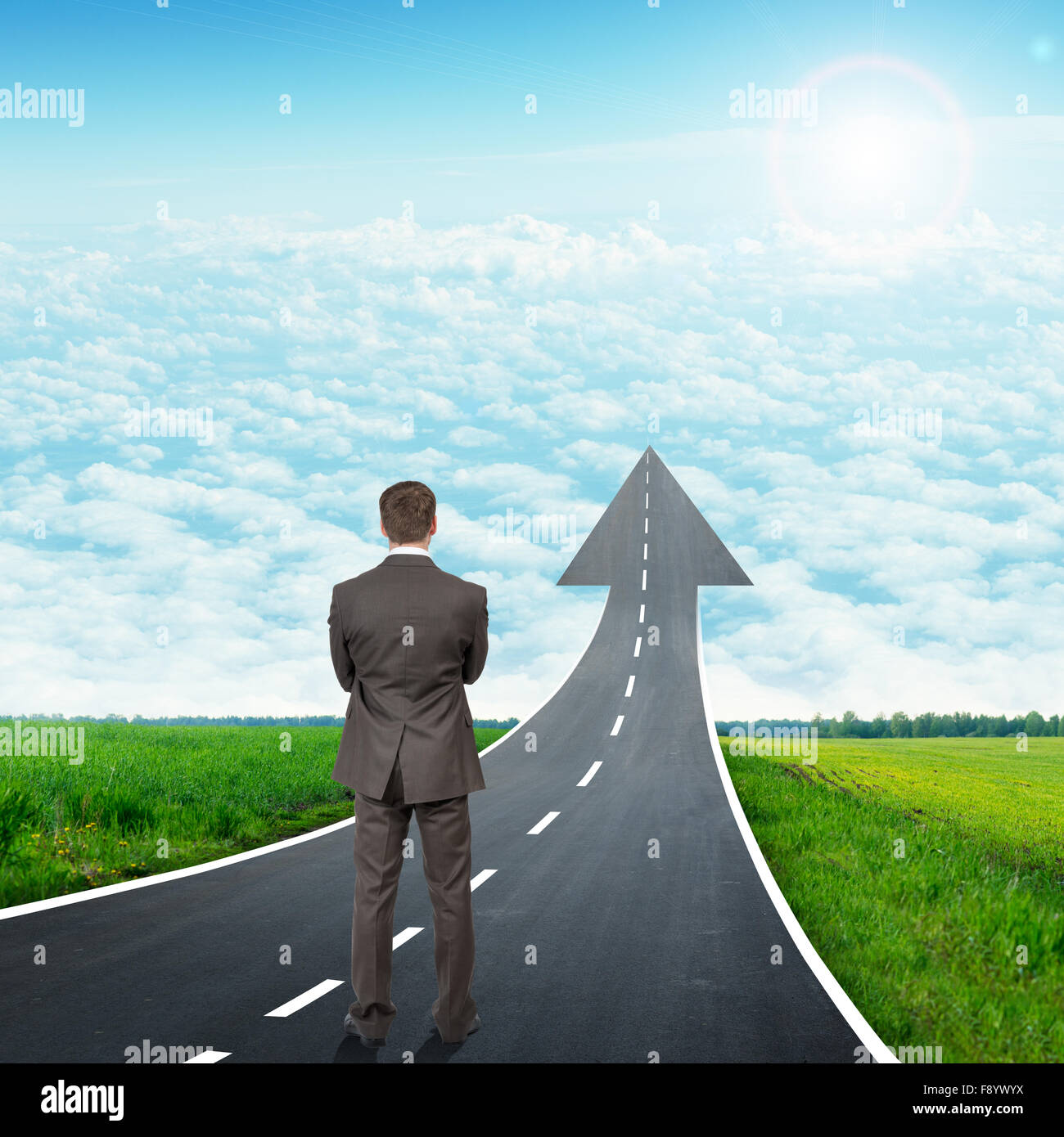 Человечек со стрелкой. Наверх пойдет. Дорога вверх. Карьерная лестница. Пойдешь через вверх.