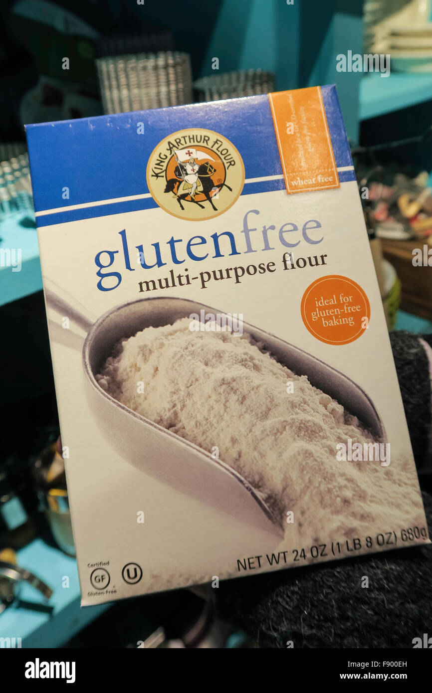 "Whisk" Kitchen and Table Store Interior, NYC Stock Photo Alamy