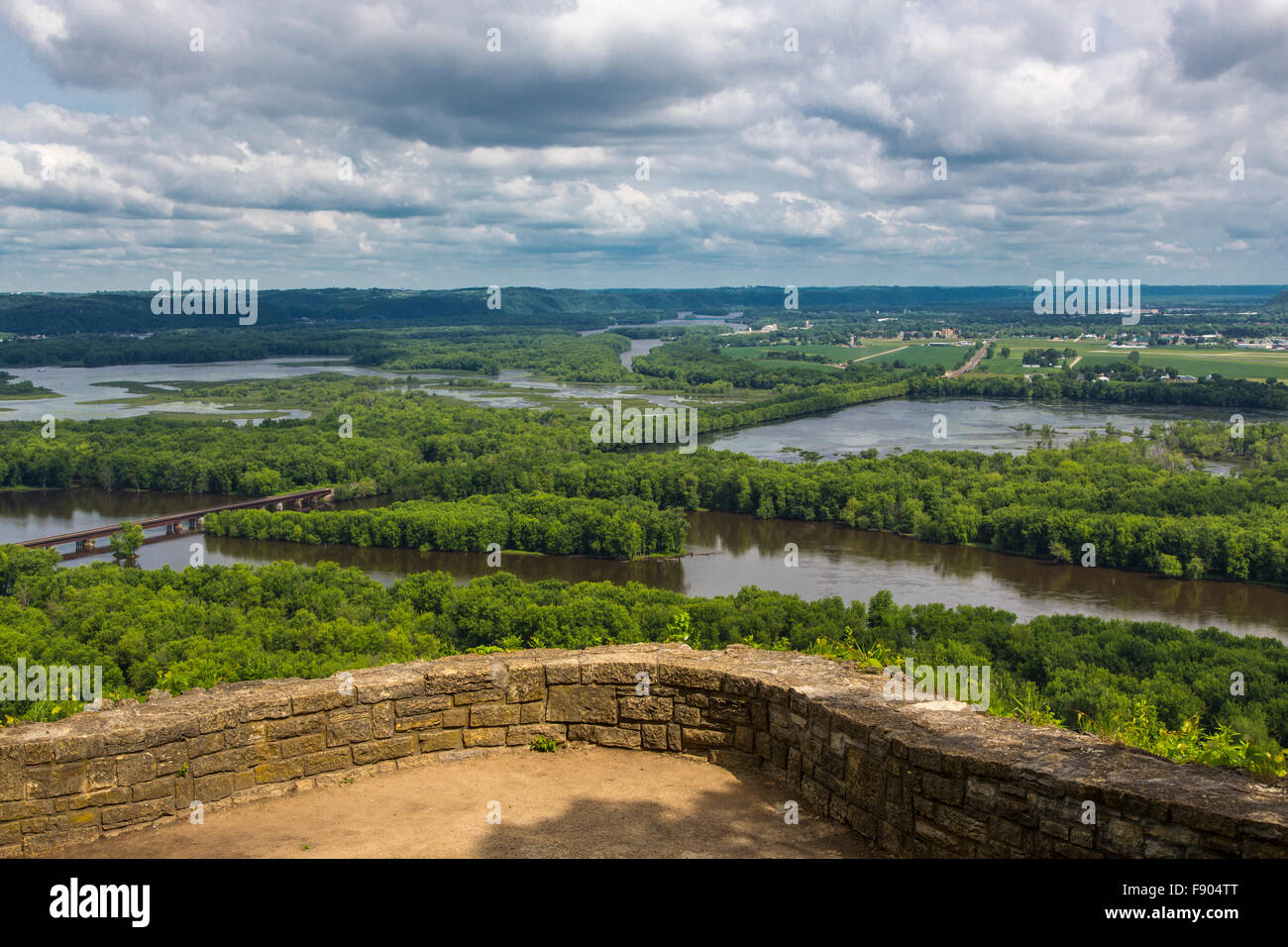 Scenic overlook of confluence of Wisconsin & Mississippi Rivers from