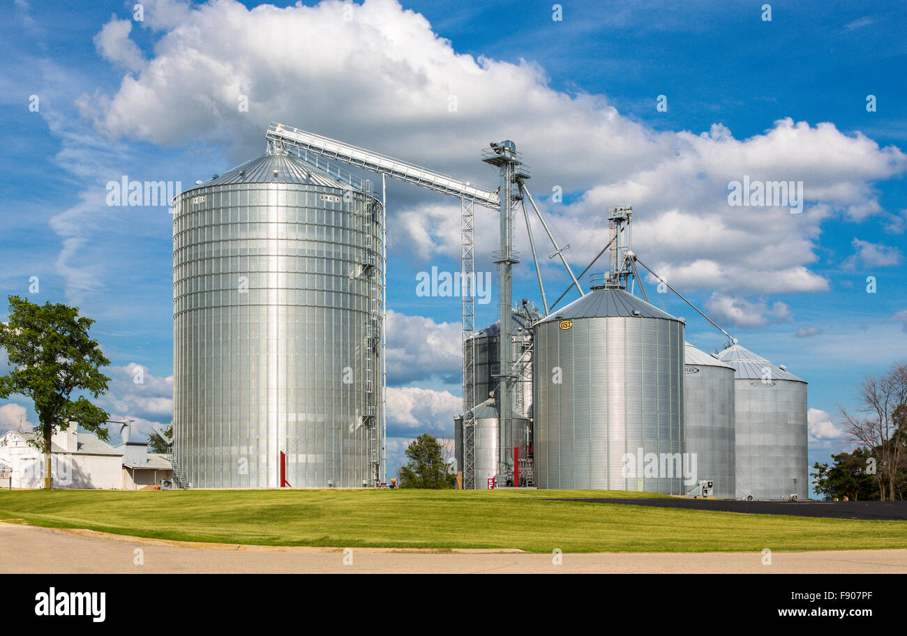 Grain storage silos in Wisconsin Stock Photo
