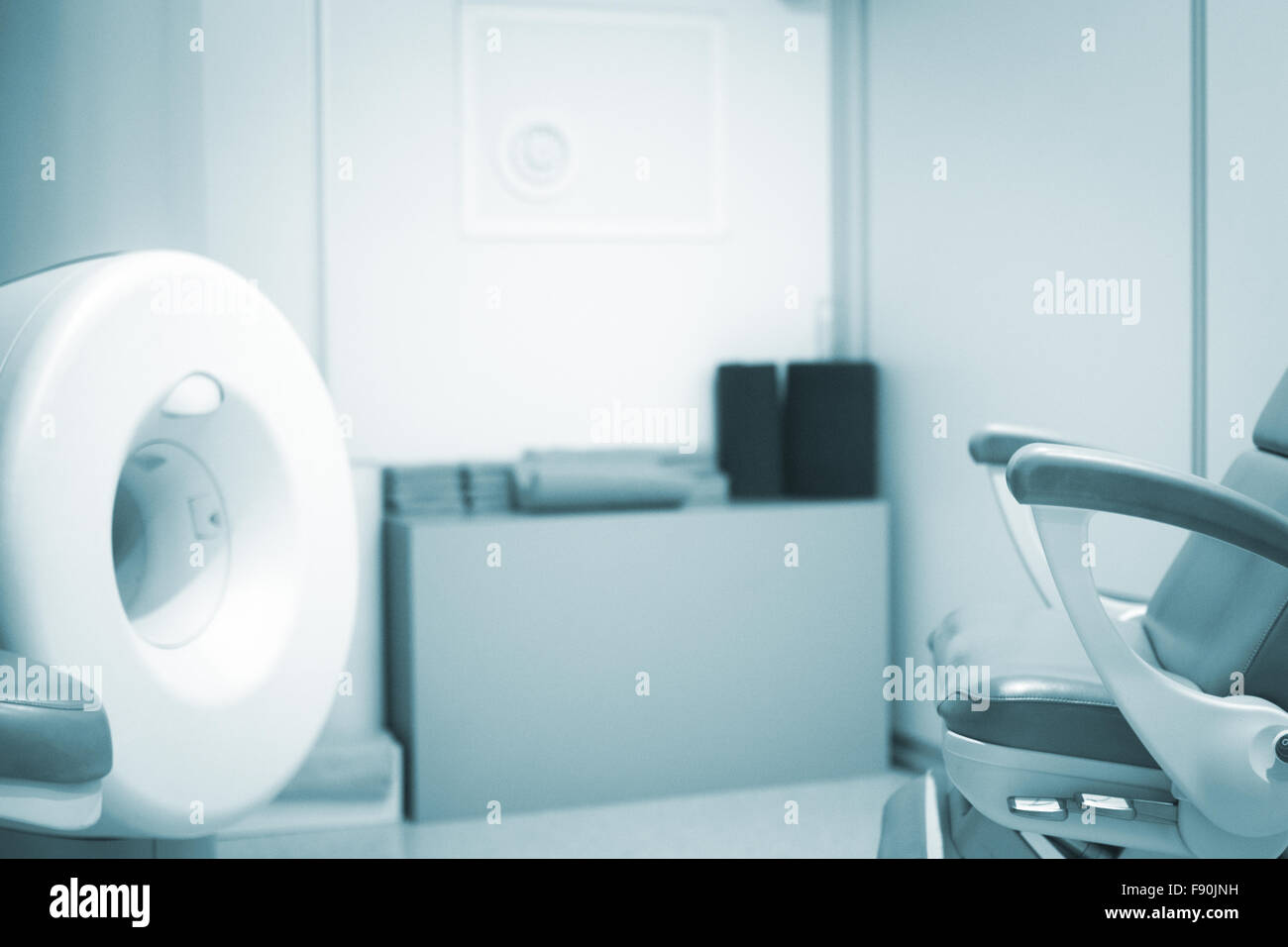 Fully open high field Resonance Image MRI Nuclear CAT Scan