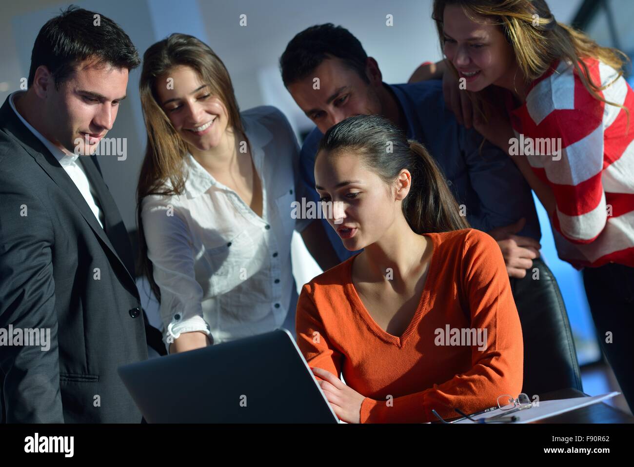 Team meeting office space hi-res stock photography and images - Alamy