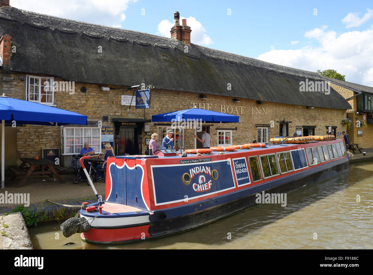 The Boat Inn on Grand Union Canal, Stoke Bruerne, Northamptonshire, England, United Kingdom Stock Photo