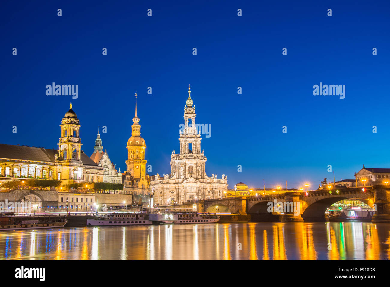 Dresden skyline at night near river Stock Photo - Alamy