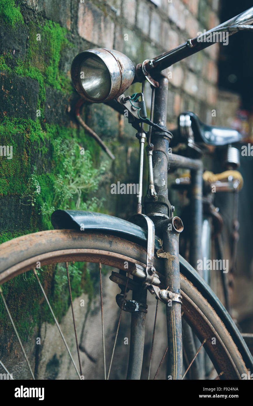 Old cycle hi-res stock photography and images - Alamy