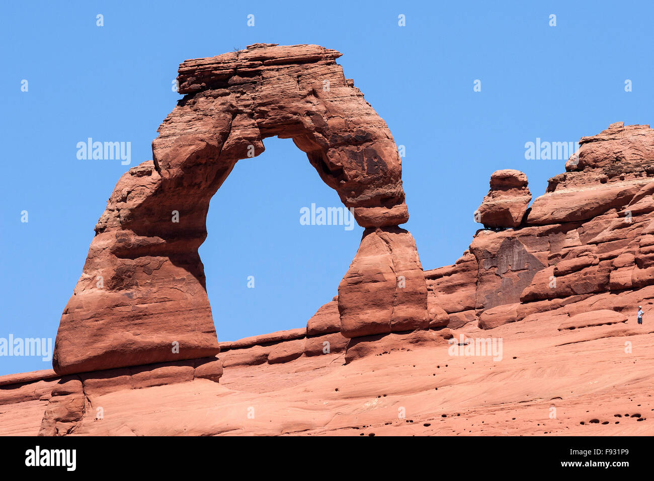 View of Delicate Arch from upper Delicate Arch Viewpoint, Arches ...