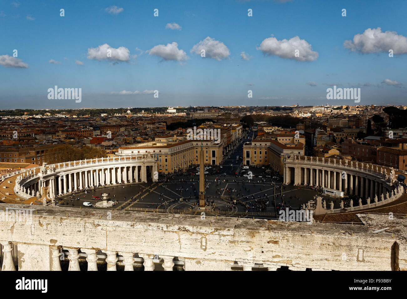 Different perspective hi-res stock photography and images - Alamy
