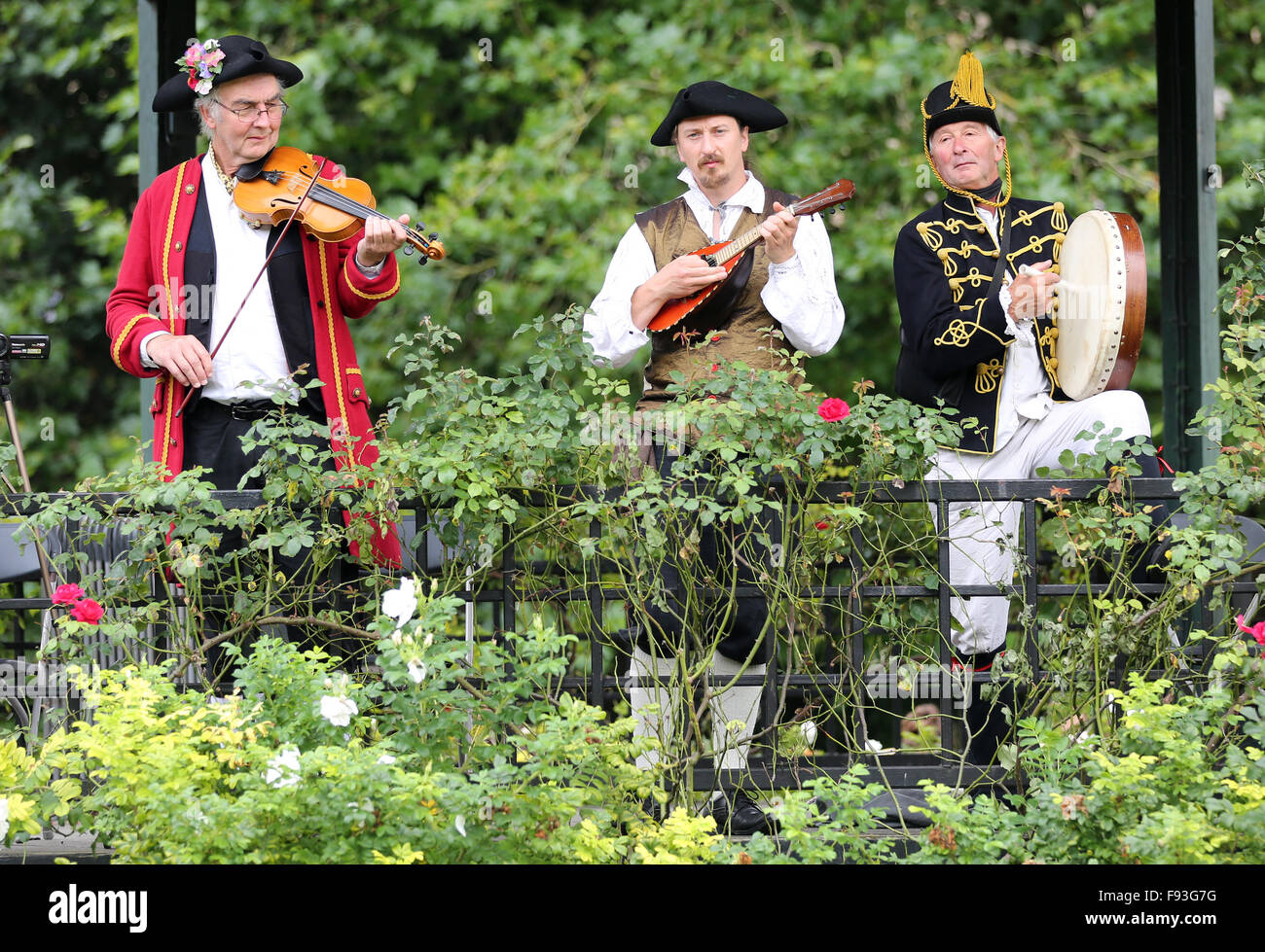 Musicians at the Jane Austen Parade in Bath, September 2014 Stock Photo