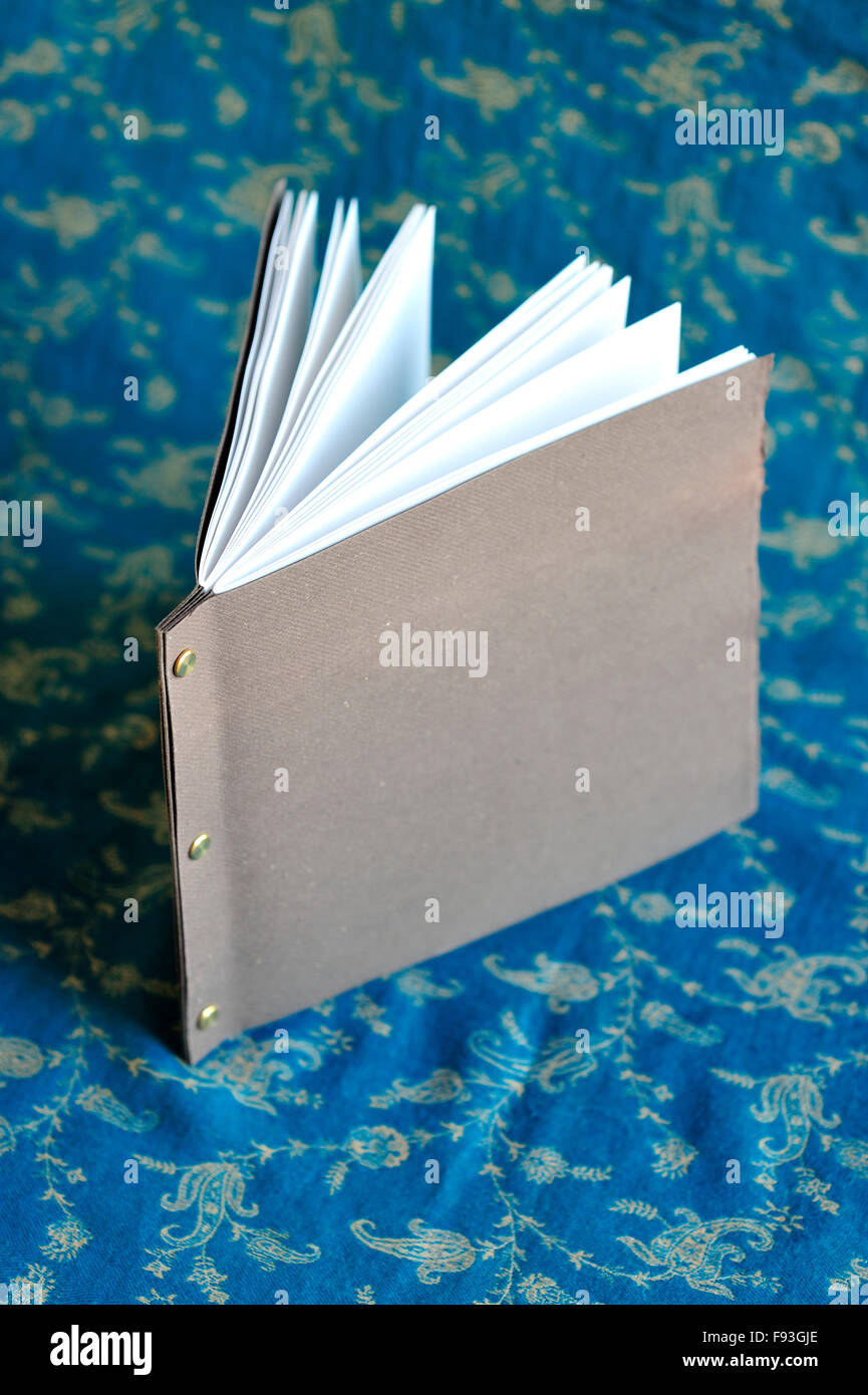 Handcrafted journals hi-res stock photography and images - Alamy