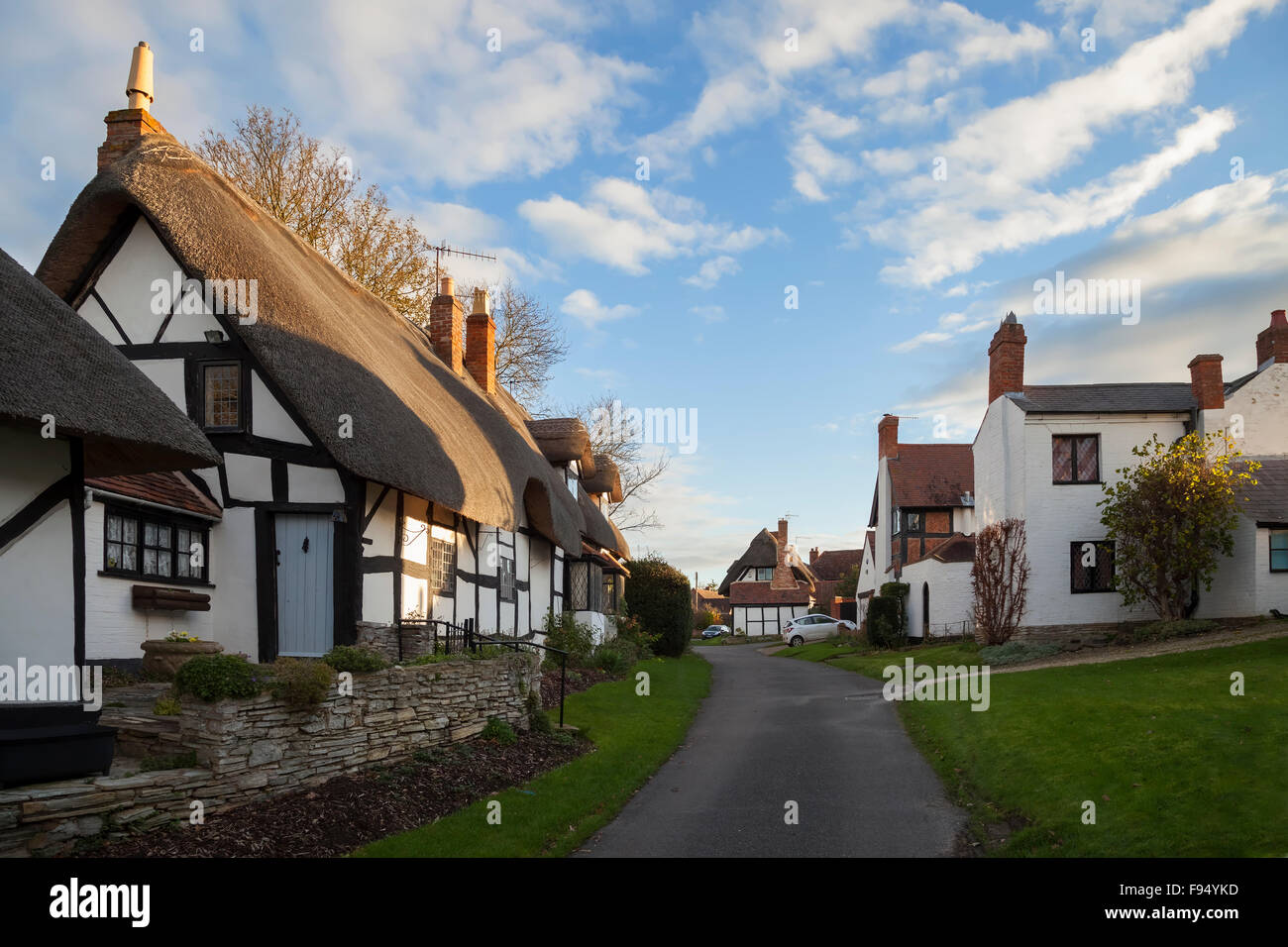Thatched cottages at Welford on Avon, Warwickshire, England. Stock Photo