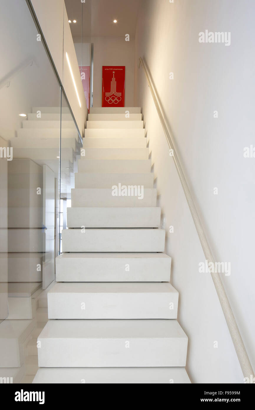 Interior staircase. Manhattan Townhouse, New York City, United States ...