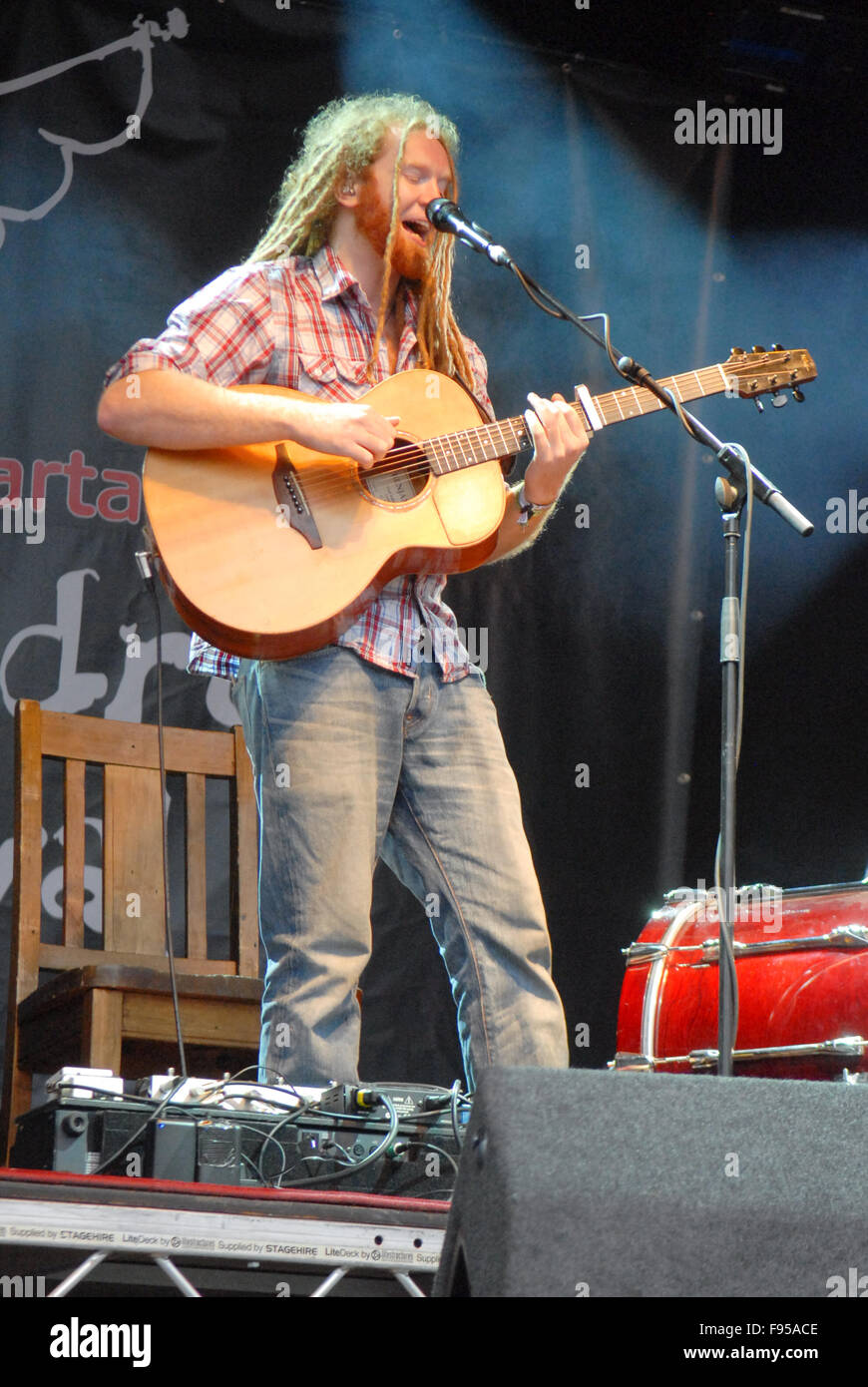 Newton Faulkner performs at Belladrum Tartan Heart festival in Inverness, Scotland on 6th August 2011. Stock Photo