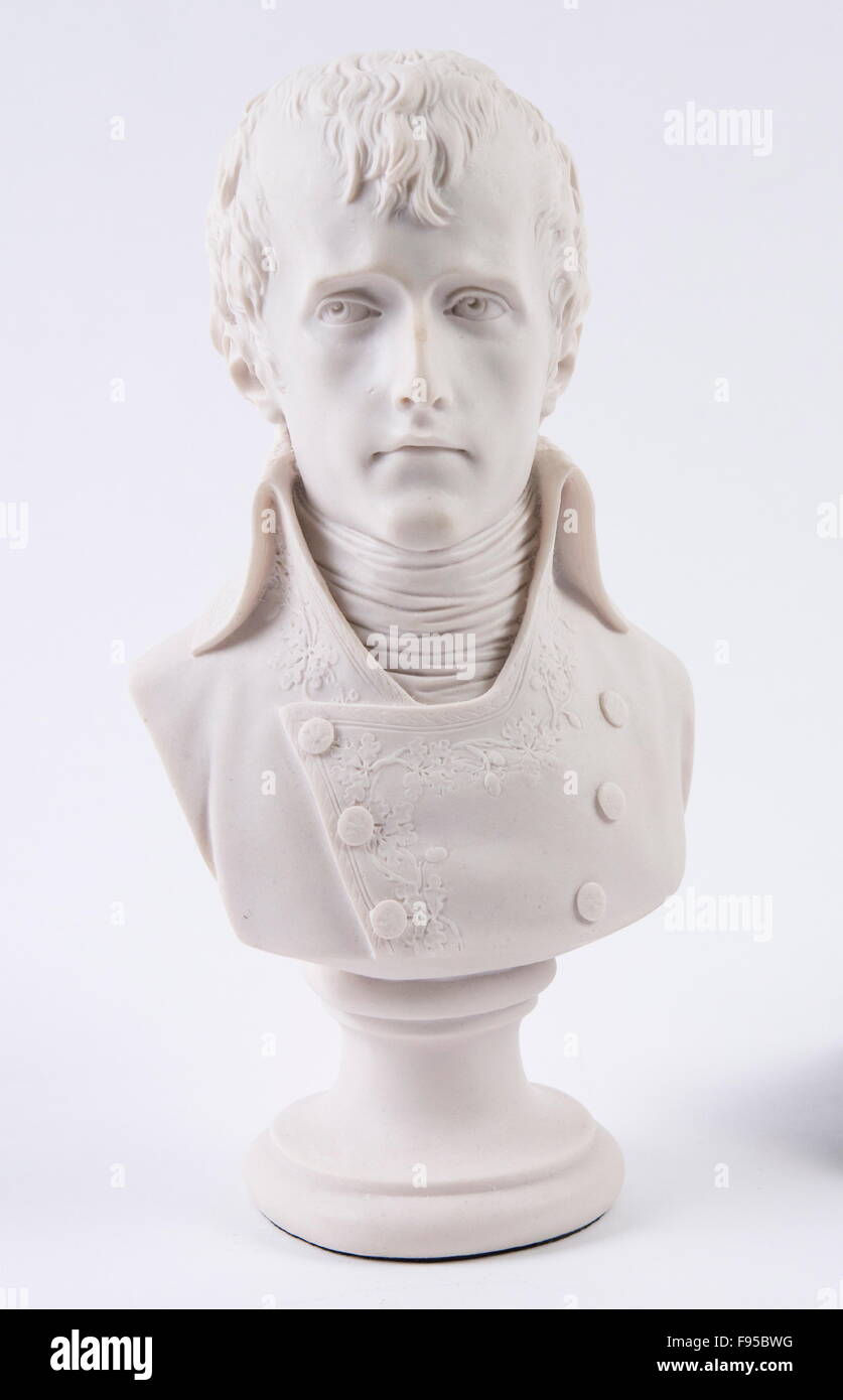 A white marble bust of Napoleon Bonaparte - Ref.102303