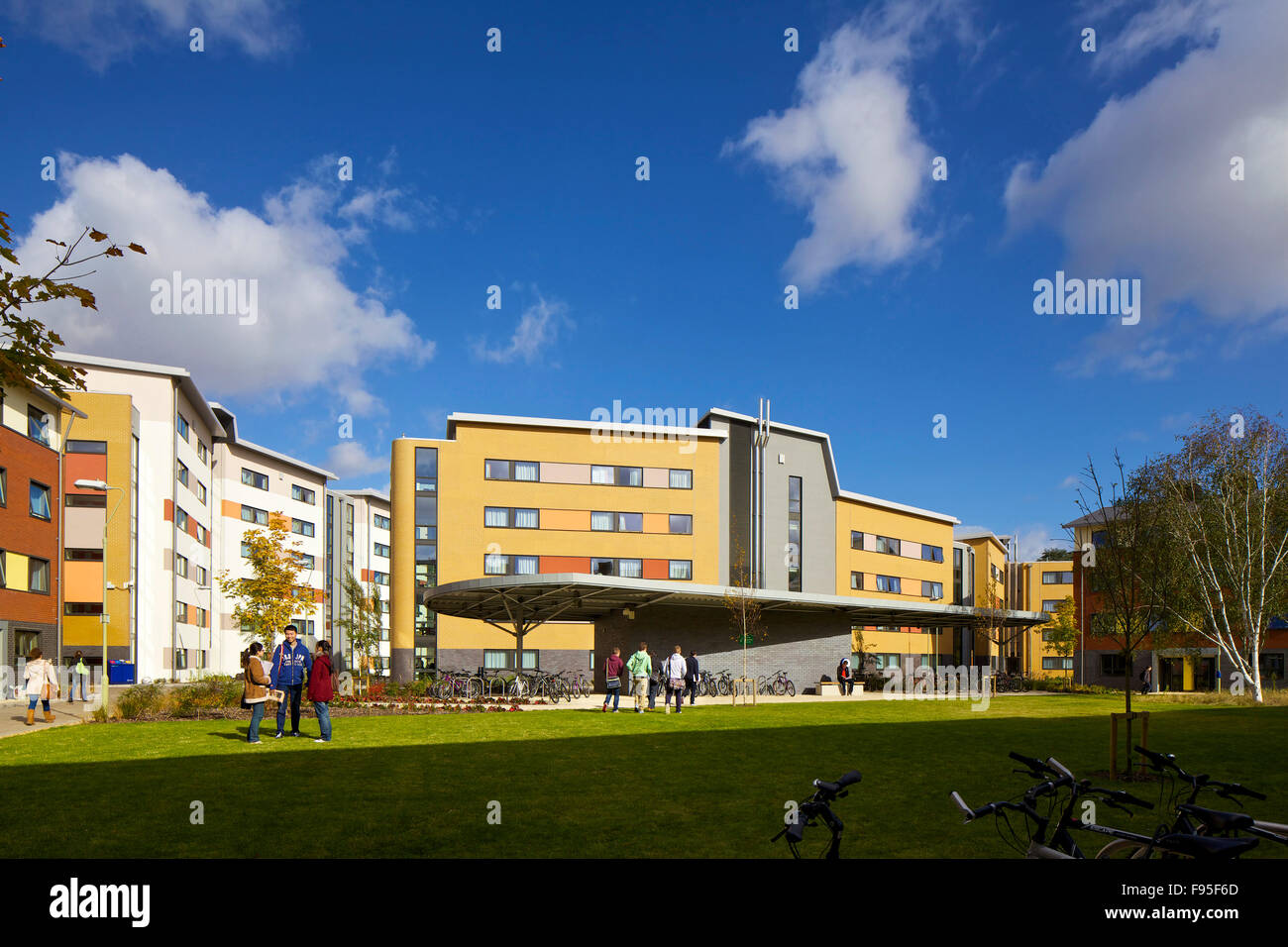 Mackinder and Stenton halls of residence, University of Reading, Berkshire. View of residential halls with students walking around. Lawn in front of the buildings. Stock Photo