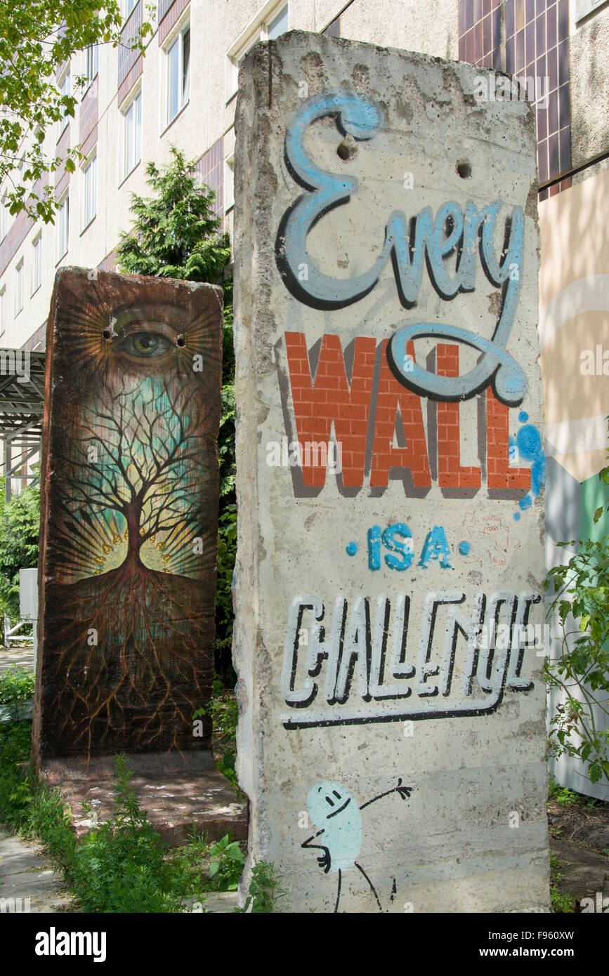 Berlin wall sections with art, Berlin, Germany Stock Photo Alamy