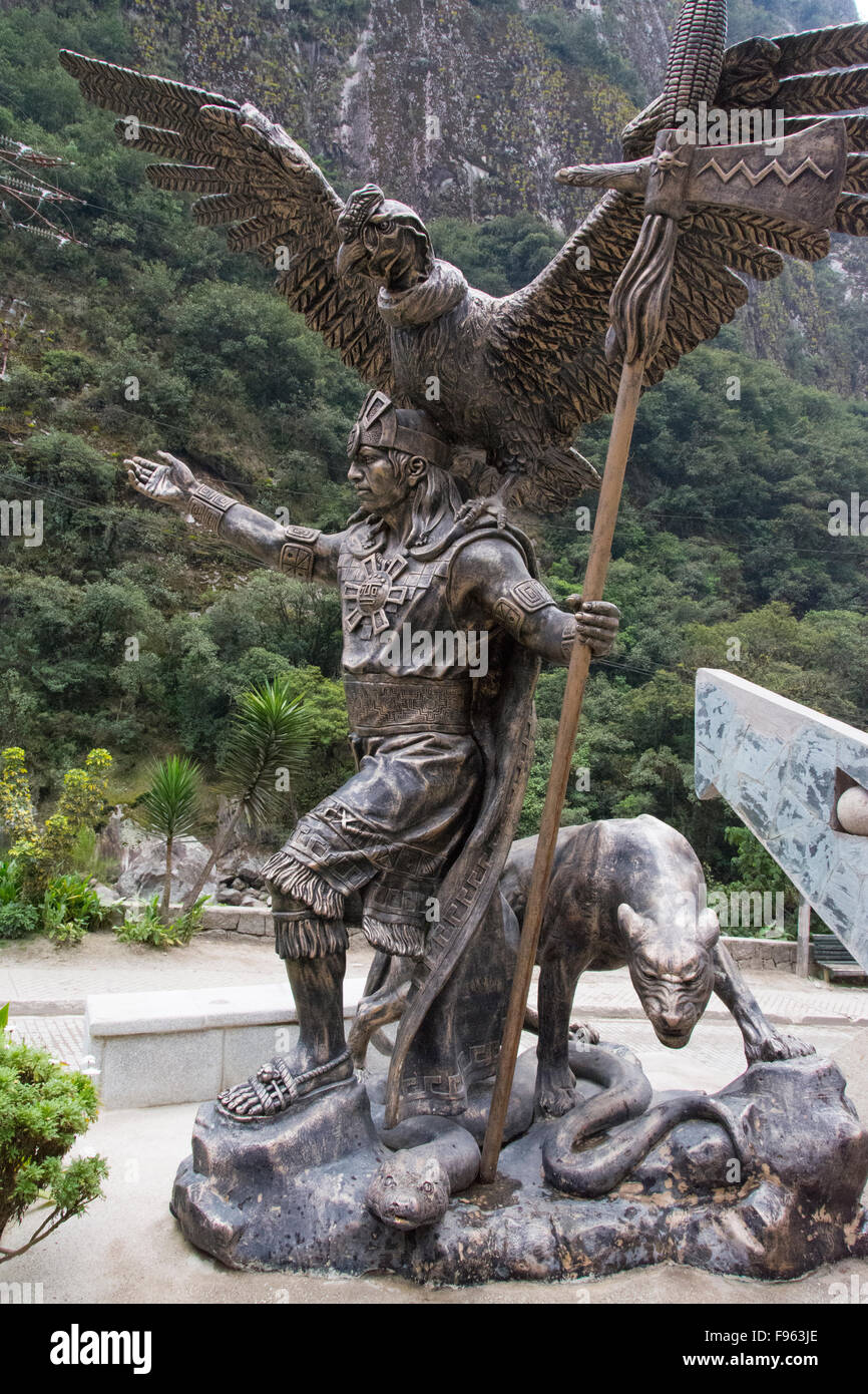 Inca cosmological trilogy statue, anaconda, Puma and condor, with Priest.  Machu Picchu village, Peru Stock Photo - Alamy