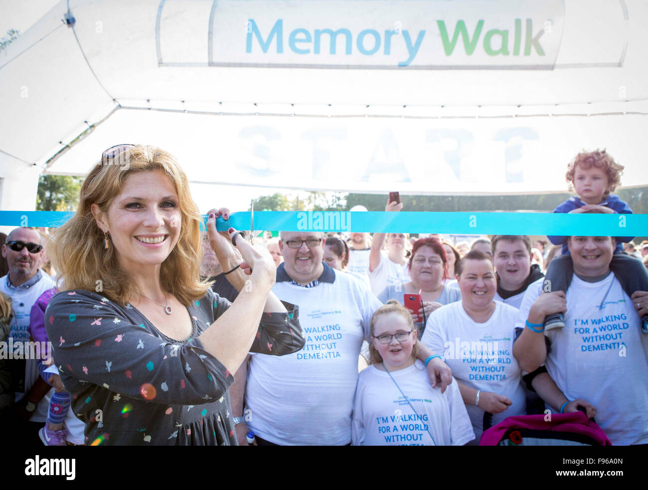 4/10/15 Alzheimer's Society Memory Walk at Liverpool Festival Gardens. Actress  Samantha Giles starts the walk Stock Photo