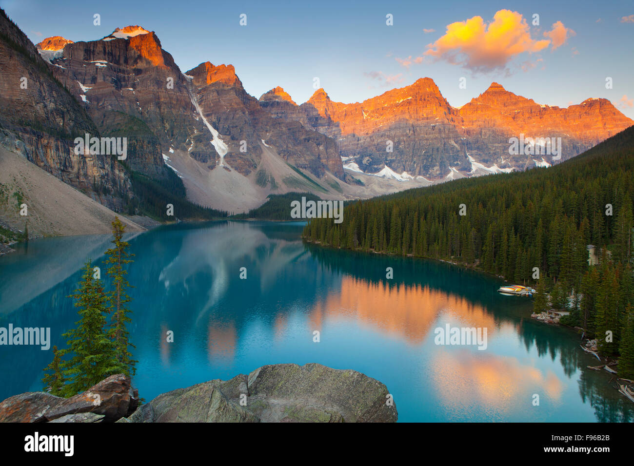 Moraine Lake at Sunrise, Banff National Park, Alberta, Canada Stock