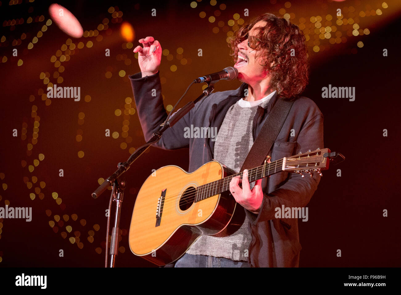 Chris cornell in performance hires stock photography and images Alamy