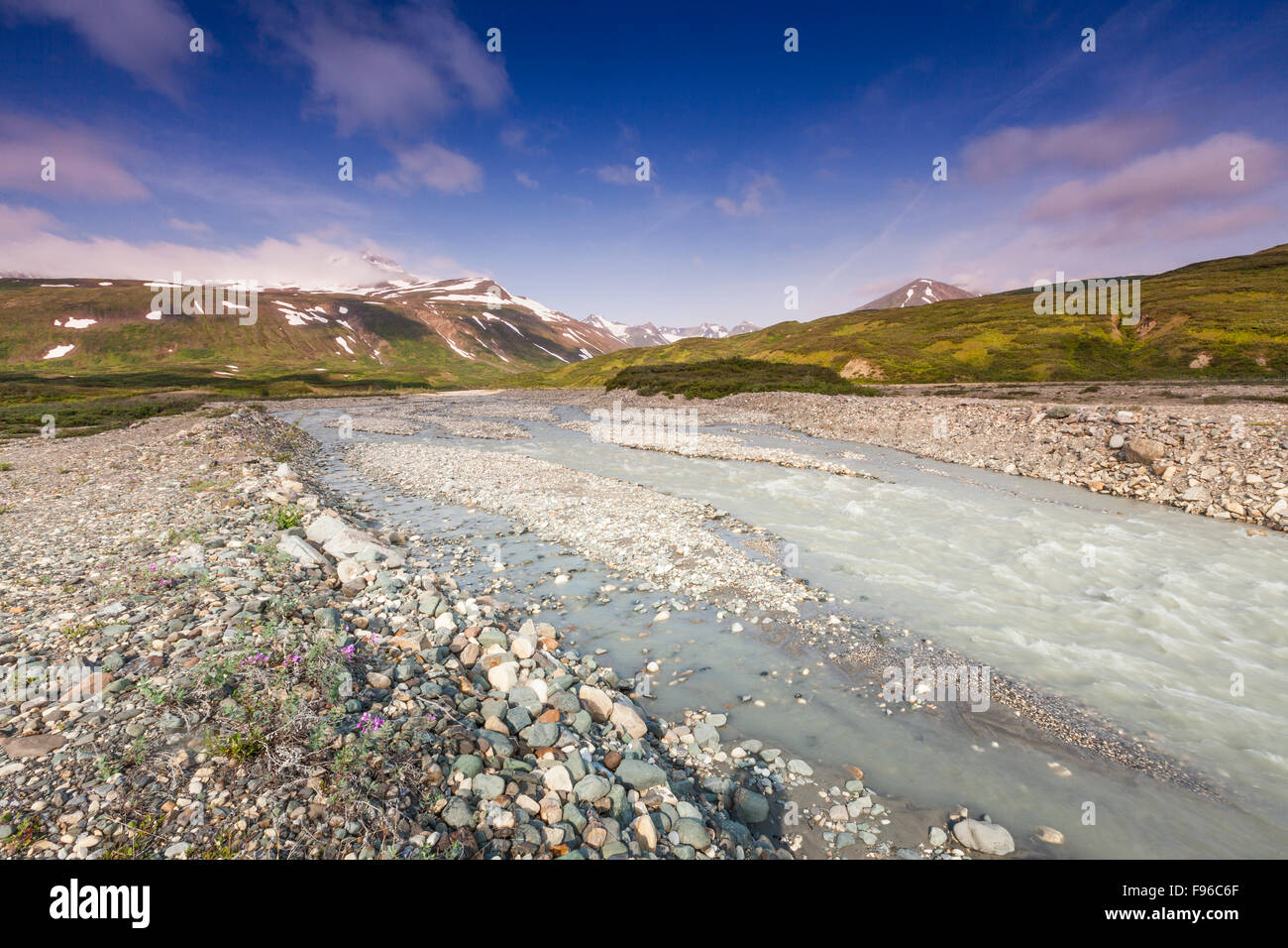 Guide to the Tatshenshini & Lower Alsek Rivers in Canada & Alaska main image 1