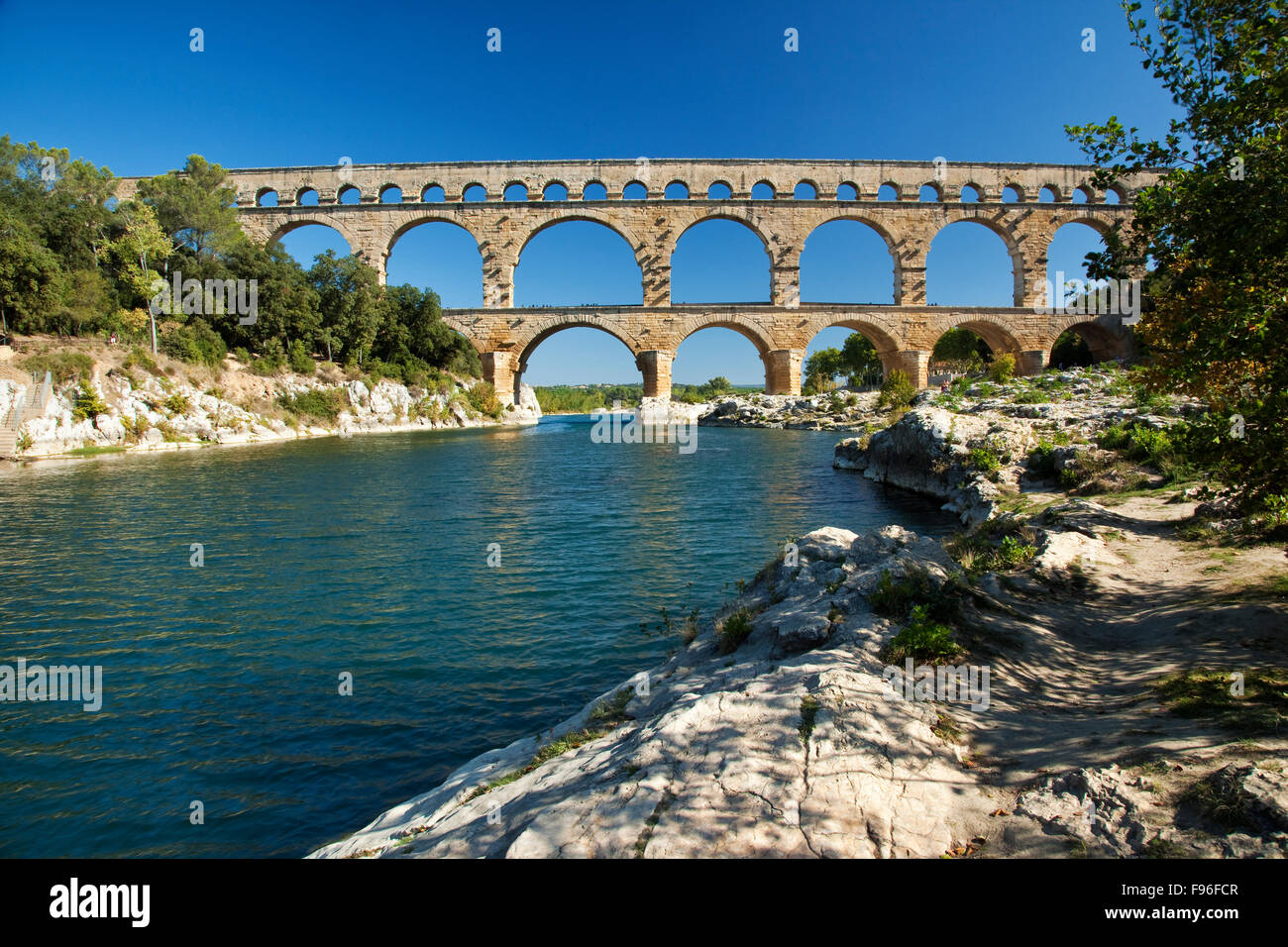 Pont Du Gard Roman Acqueduct Over Gardon River France Stock Photo Alamy Pont Du Gard Roman Acqueduct Over Gardon River France Stock Photo Alamy